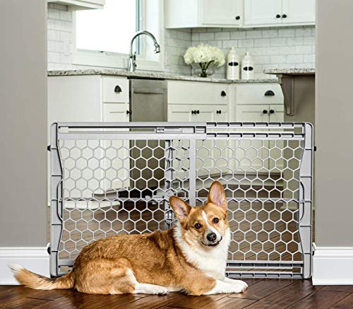 Carlson Pet Products Easy Fit Plastic Adjustable Pet Gate, Fits Openings 28-42" Wide, Includes Rubber Pads to Protect Walls