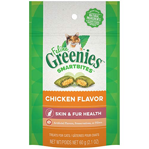 Greenies Feline Smartbites Skin & Fur Crunchy and Soft Natural Cat Treats, Chicken Flavor, 2.1 oz. Pack