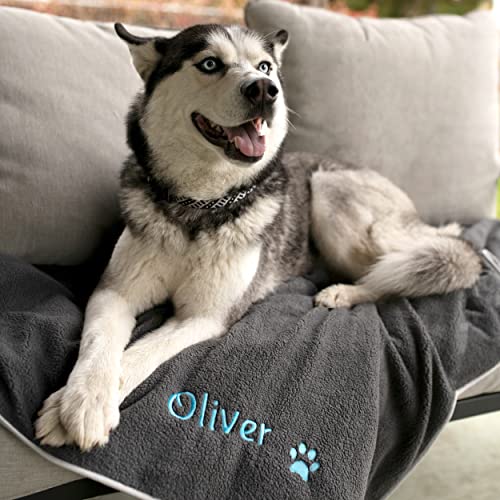 GoTags Personalized Dog Blanket with Name, Water Resistant Blankets for Couch, Car, Bed, and Outdoors, Custom Embroidered Sherpa Fleece Blanket Soft and Comfortable for Your Puppy or Dog (Small)